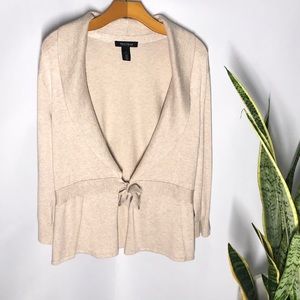 White House Black Market cream sweater size xl.